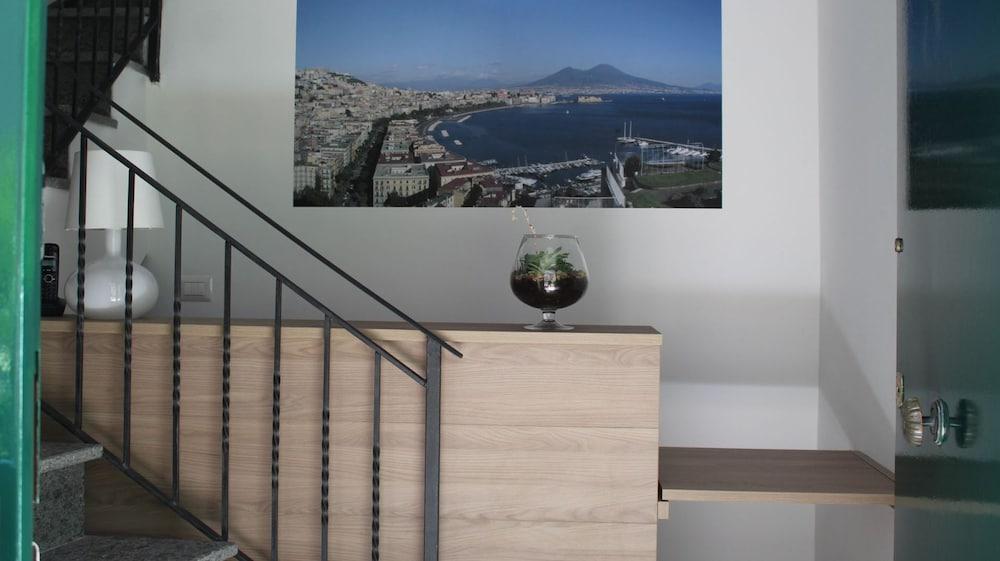 Hotiday Room Collection - Napoli Residenza Scarlatti Екстериор снимка