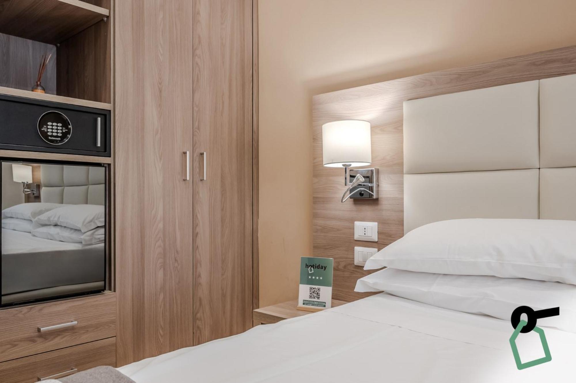Hotiday Room Collection - Napoli Residenza Scarlatti Екстериор снимка
