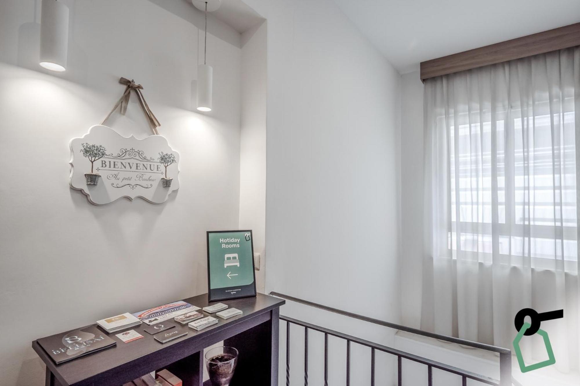 Hotiday Room Collection - Napoli Residenza Scarlatti Екстериор снимка