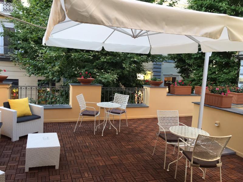 Hotiday Room Collection - Napoli Residenza Scarlatti Екстериор снимка